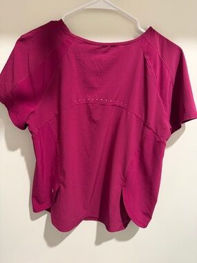 lululemon athletica short sleeve active tee in magenta